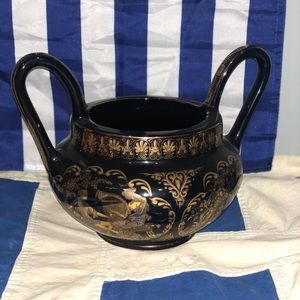 Greek vase 🏺🖤🤍